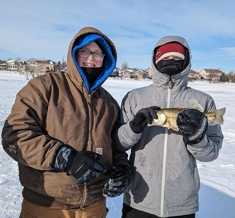 Ice fishing online game in Germany